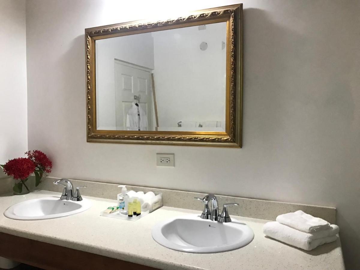 Sommerville Resorts نيغريل المظهر الخارجي الصورة
