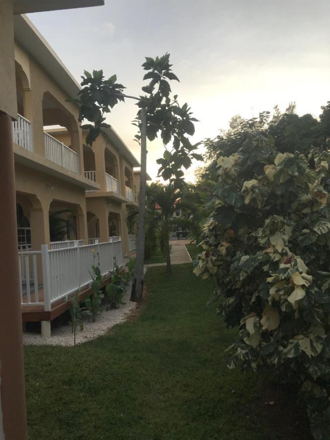 Sommerville Resorts نيغريل المظهر الخارجي الصورة